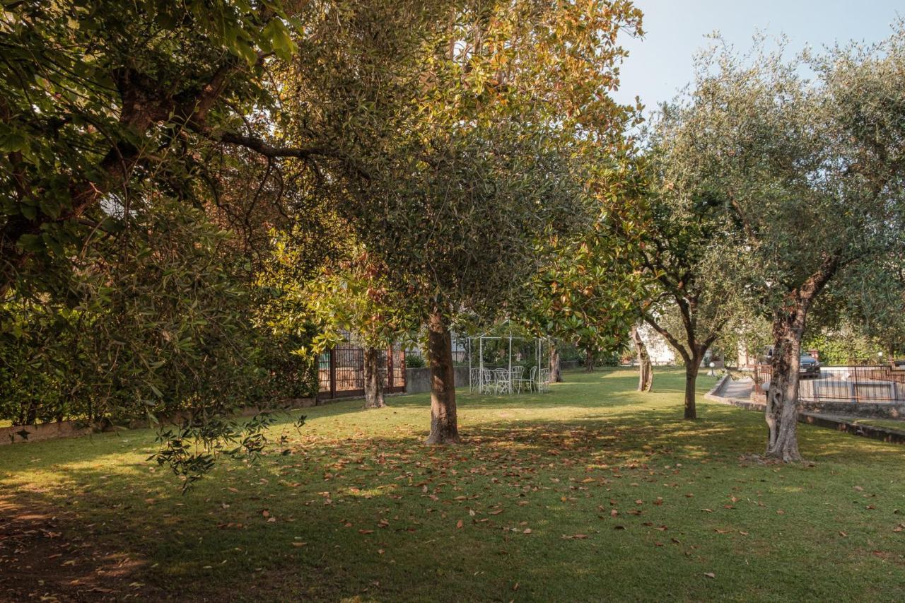 Villa Angela Olympic Garda Lake Toscolano Maderno Buitenkant foto